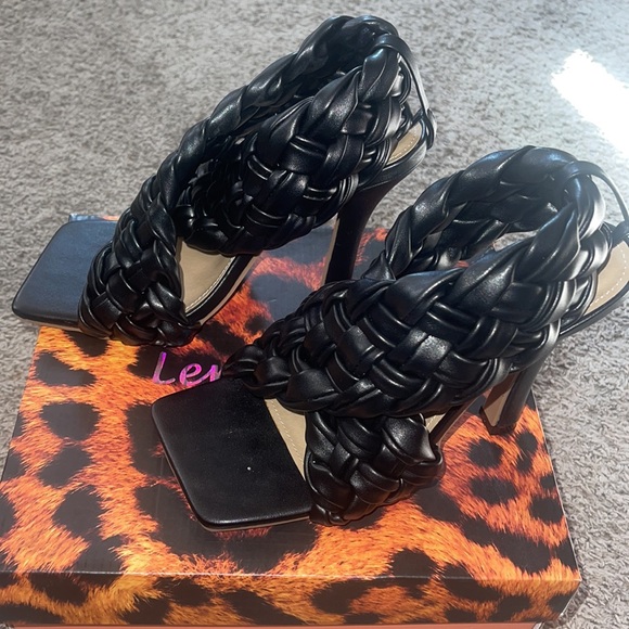 Braided heals - Picture 2 of 4
